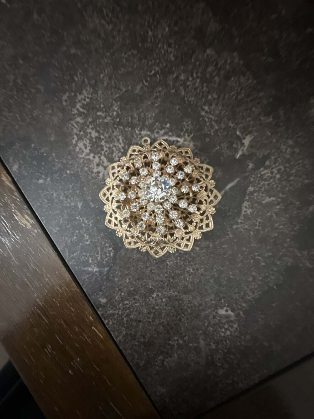 Vintage Gold Tone Filigree Rhinestone Brooch Pendant